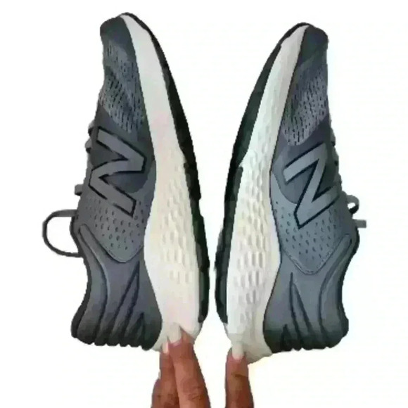 New Balance Men's Gray  520 V7 Running Shoe 12 - Picture 9 of 14